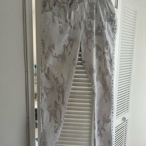 Venti 6 Women’s Camouflage Pants